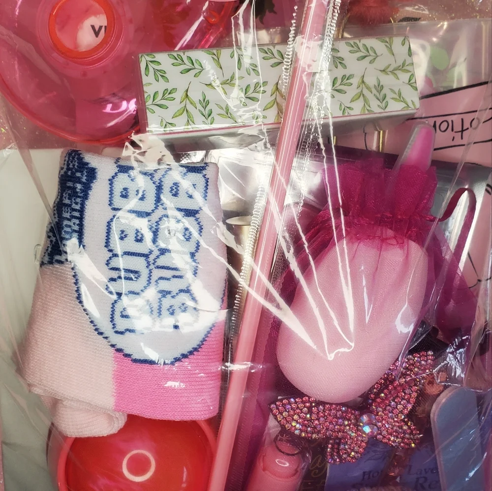 🎉HP🎉Urban Expressions 💜NWT💜 Acrylic Gold Foil Box Bag & Gold Chain Handle! - Picture 15 of 15